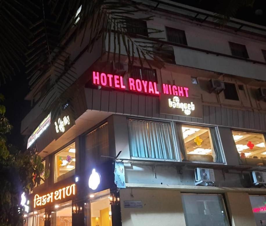 Hotel Royal Night Ahmedabad Exterior foto